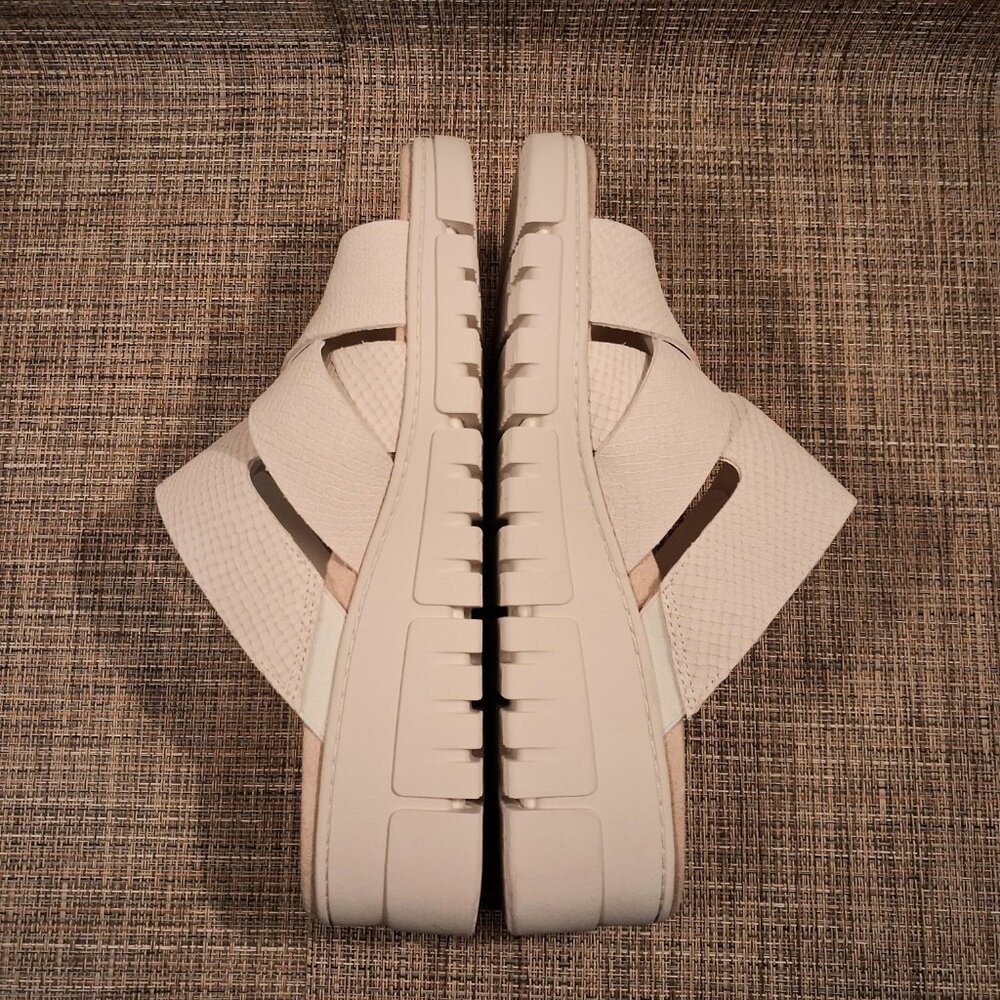 New without tags - Vionic Uptown Sunset Womens Sandals Ivory Nubuck sz 9 Wide - Picture 9 of 11